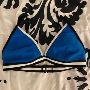 Forever 21 Swimsuit Top (Large)